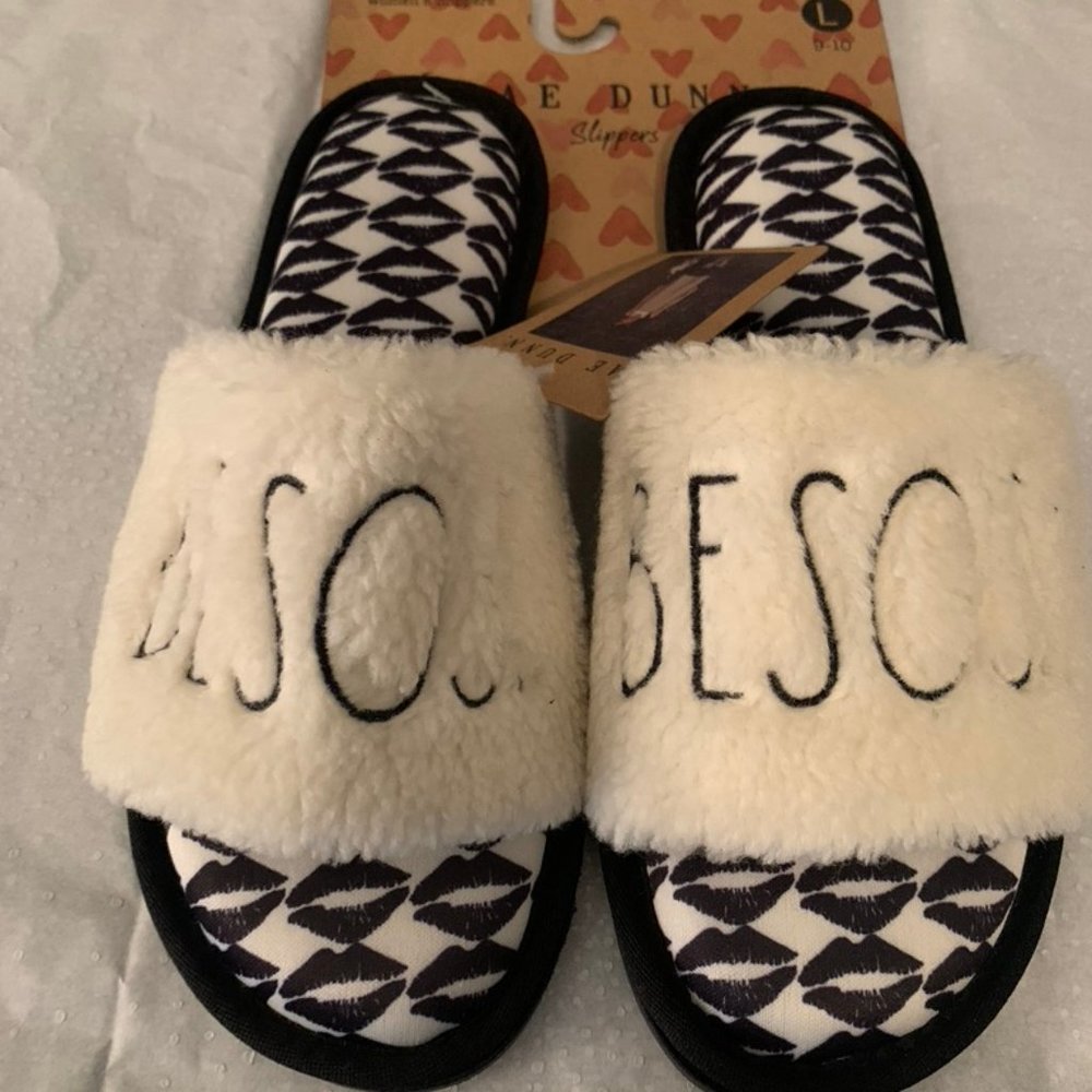 Rae Dunn BESOS Slippers --Size LARGE